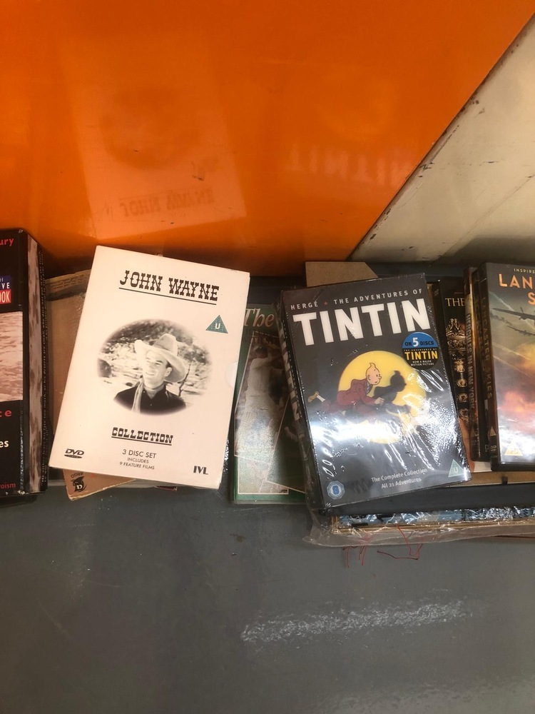 Croydon Storage Unit auction IB-7955 22