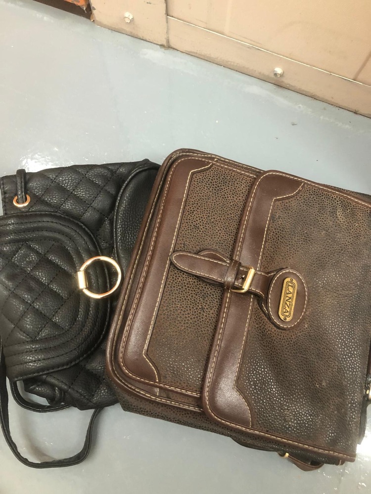 Croydon Self storage auction IB-7955 24