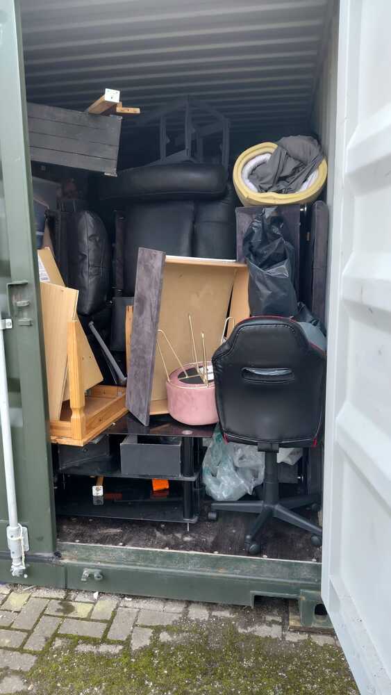Cuboid Self Storage Widnes Storage auction IB-3948