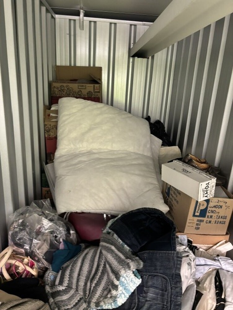 StorageMart Ipswich storage facility unit auction IB-5467