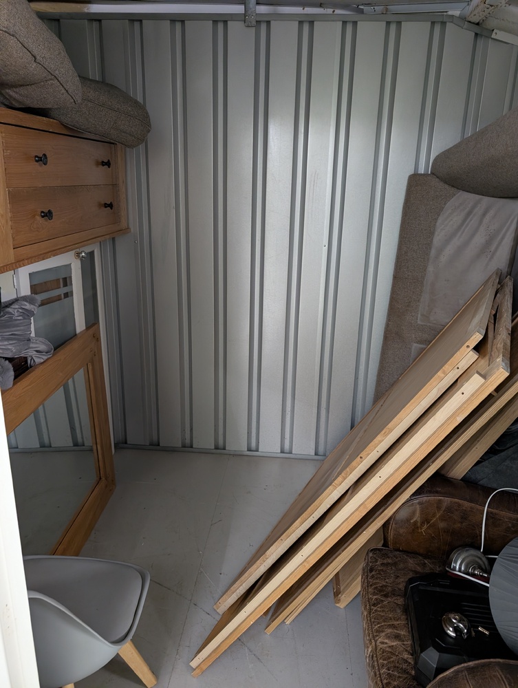 StorageMart Newhaven Storage Unit auction IB-4917