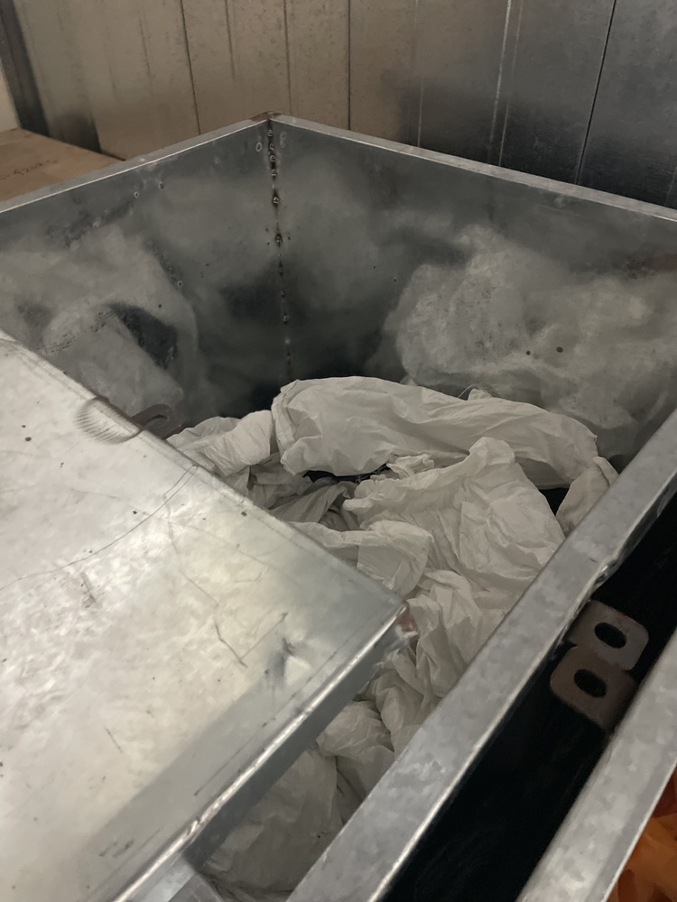 Battersea Park storage facility unit auction IB-4946 16