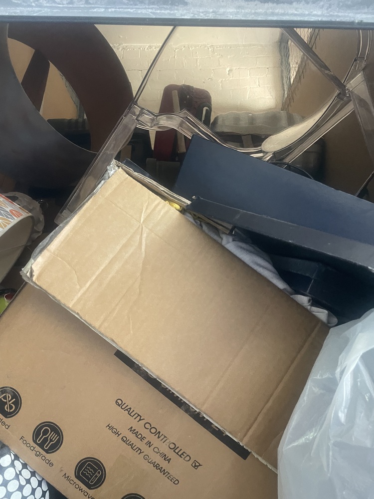Battersea Park Storage Unit auction IB-1707