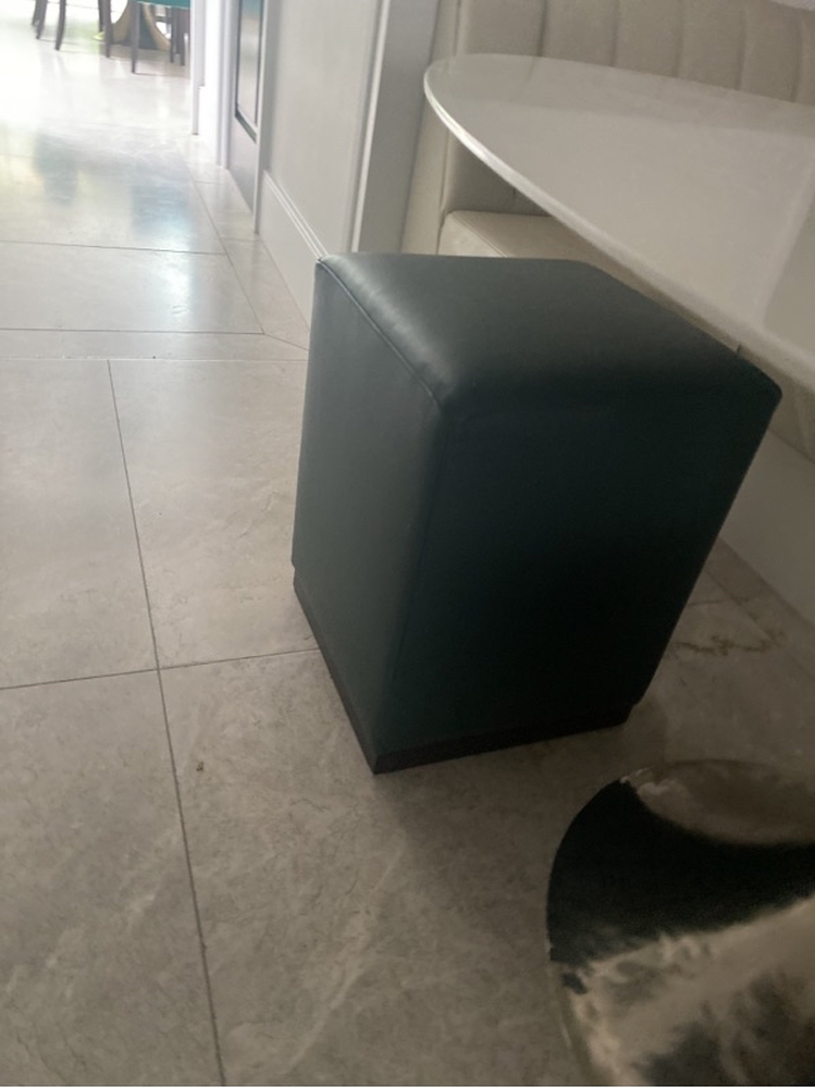 Fulham Self storage unit auction IB-9265 93