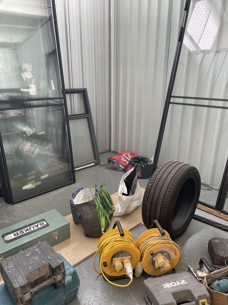 Brentford Storage Facility auction IB-7821