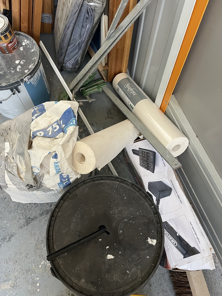 Brentford Storage Unit auction IB-7821 22