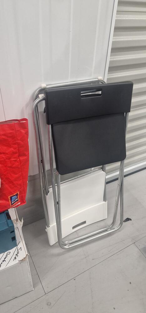 Wednesbury Self storage auction IB-8242 24