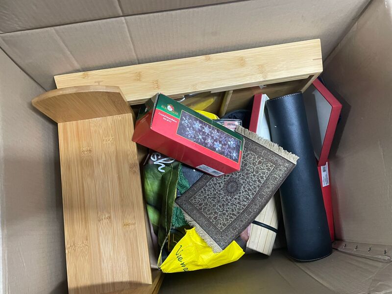 Sheffield Self storage unit auction IB-7498
