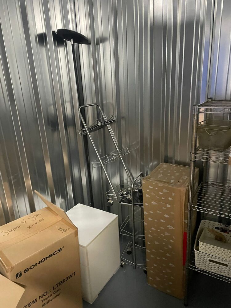 Sheffield Self storage auction IB-7498