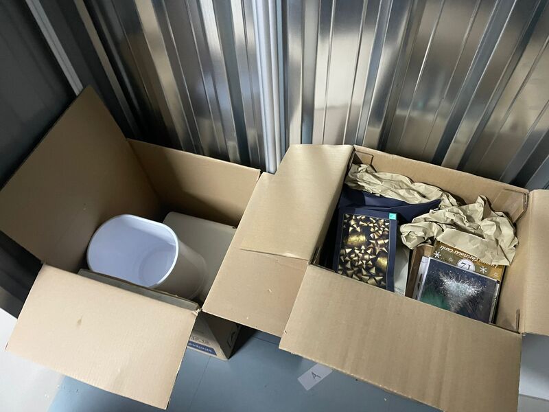 Sheffield Storage Unit auction IB-7498 22