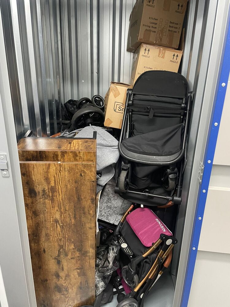 Sheffield Self storage auction IB-1707