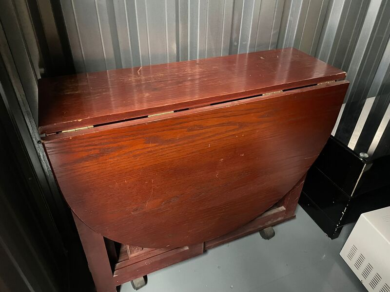 Sheffield Storage Unit auction IB-7981 12