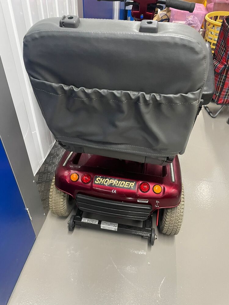 Sheffield Storage Unit auction IB-7981 22
