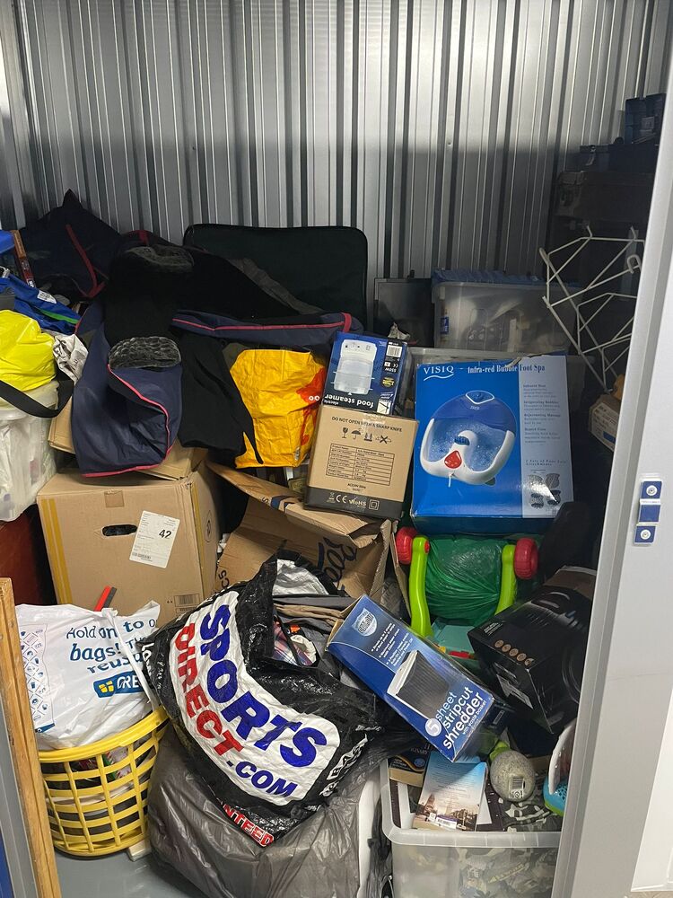 Sheffield Storage Unit auction IB-7981 32