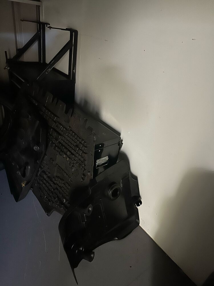Swindon Storage Facility auction IB-7943