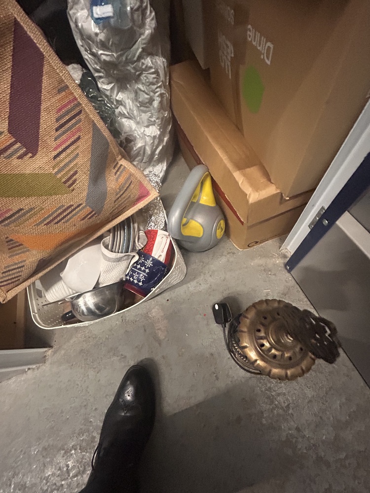 Hornsey Self storage auction IB-3806