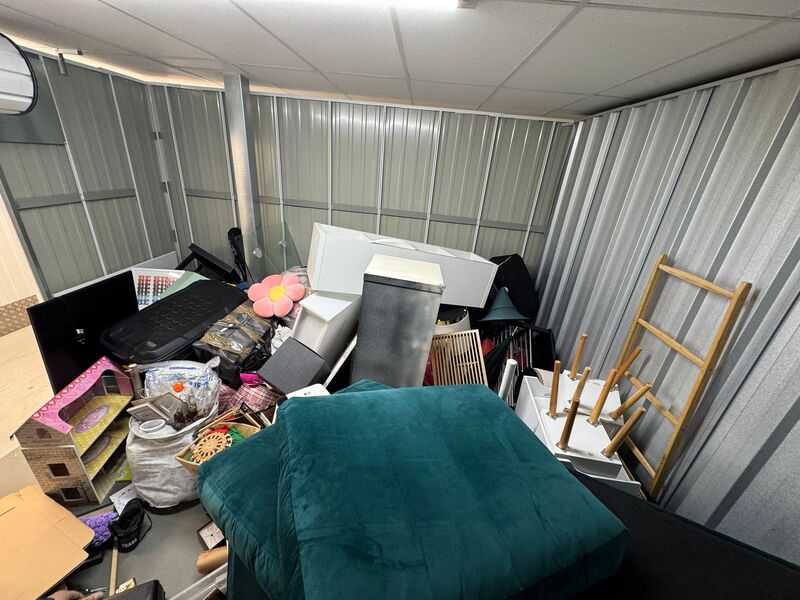 Bracknell Storage Unit auction IB-4276