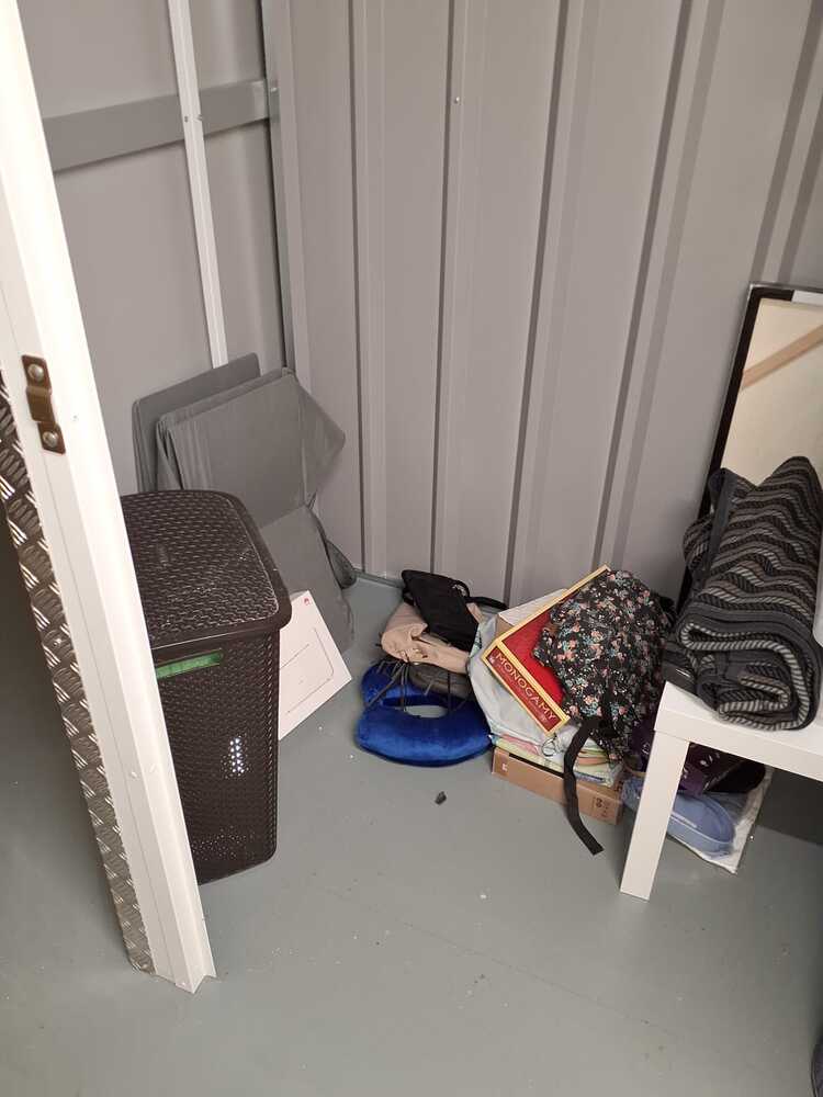 Rugby Storage auction IB-9305