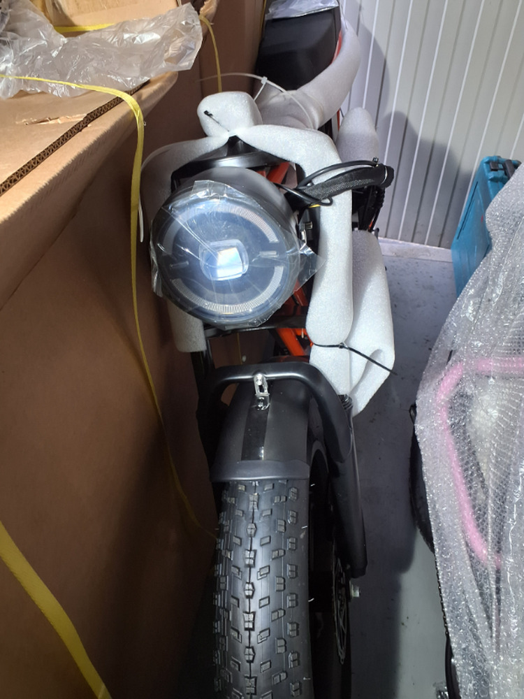 Bristol Central Self storage unit auction IB-8499 13