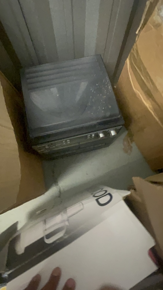 Reading Self storage auction IB-5602