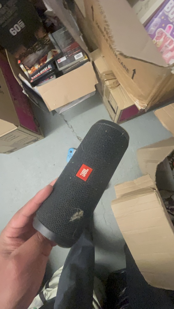 Reading Self storage unit auction IB-5602 13