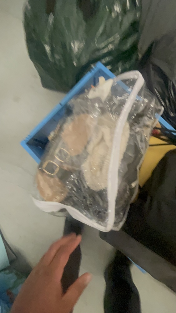 Reading Storage Unit auction IB-5602 52