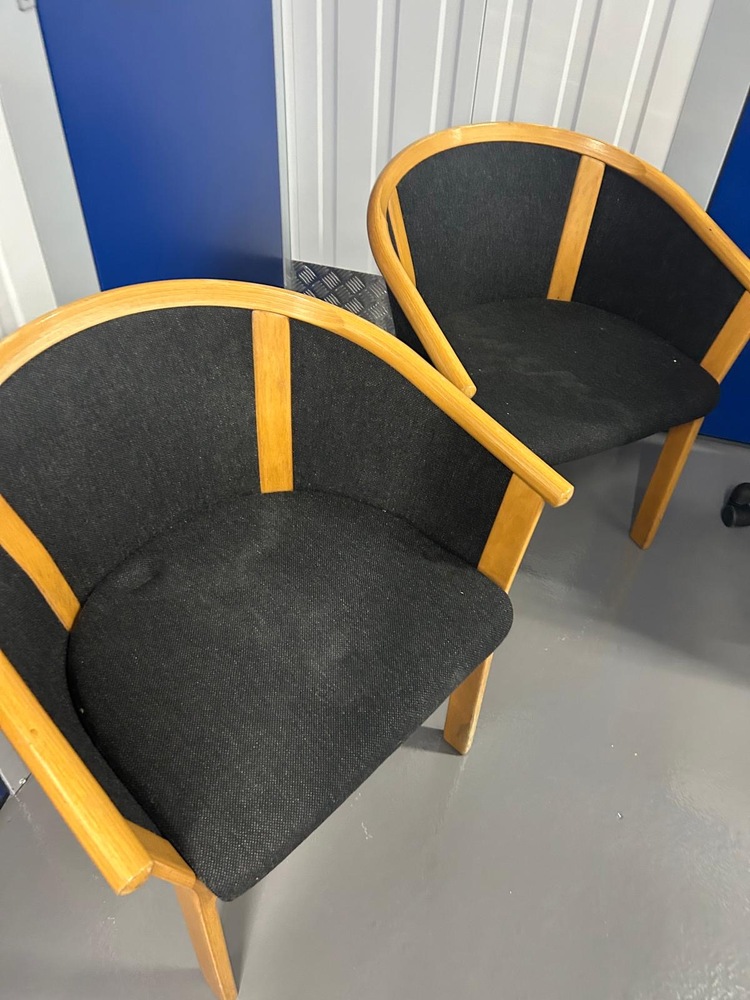 Edgware storage facility unit auction IB-2798