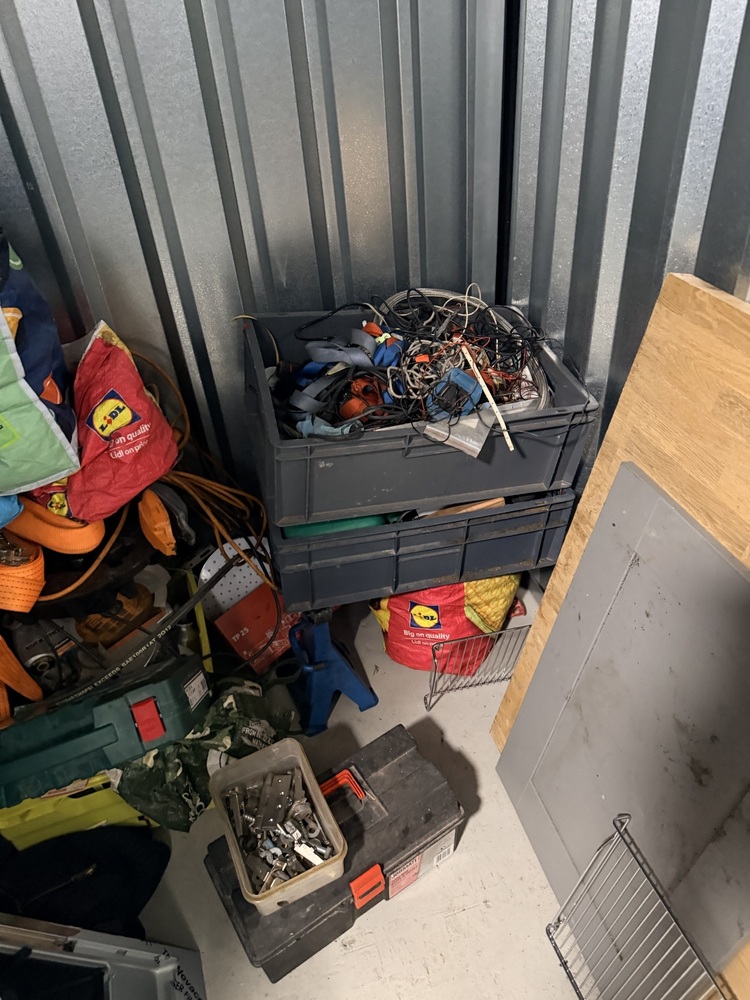 StorageMart Brighton (Hyde Business Park) storage facility unit auction IB-8306