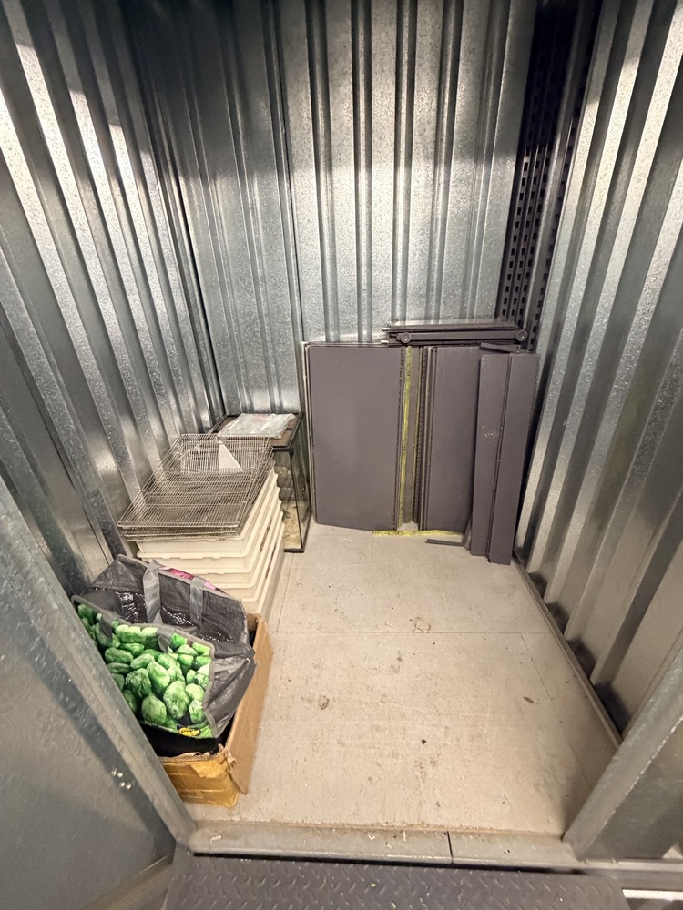 StorageMart Brighton (Hyde Business Park) Storage auction IB-7721