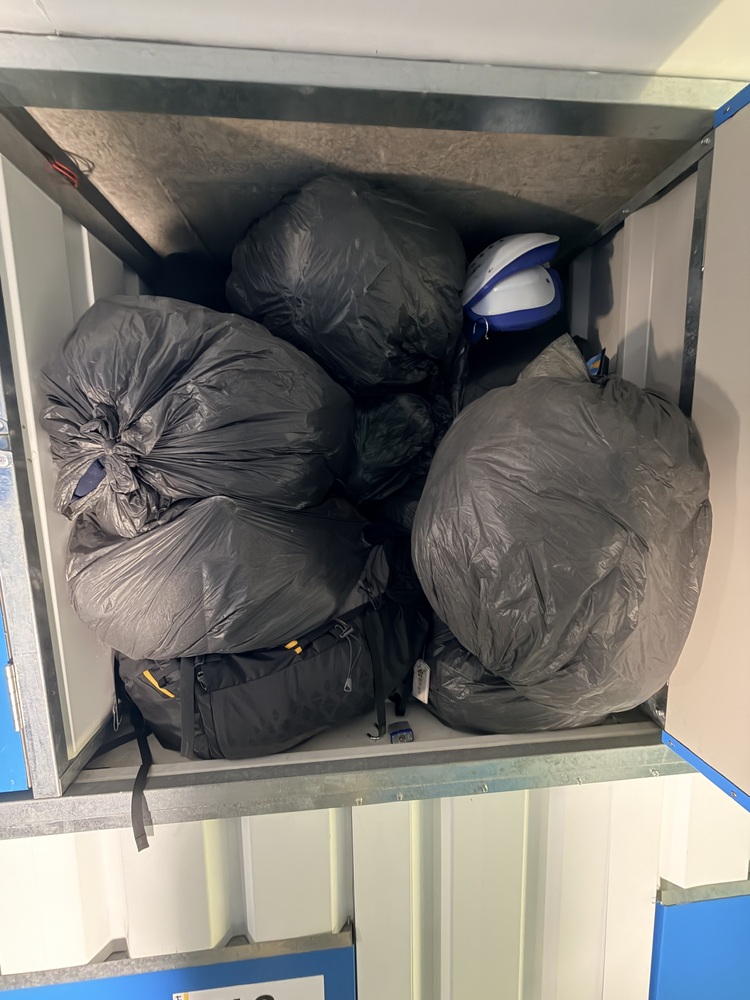 StorageMart Brighton (Hyde Business Park) Storage auction IB-5024