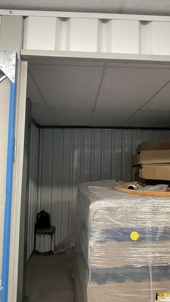 StorageMart Norwich Storage Unit auction IB-4035
