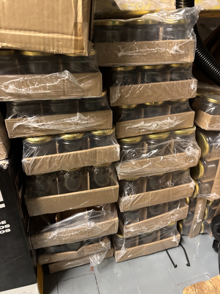 Wood Green Storage auction IB-6034 10