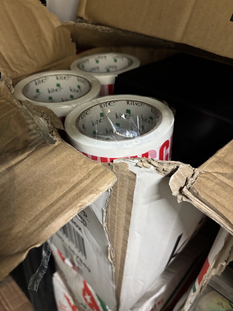 Wood Green storage facility unit auction IB-6034