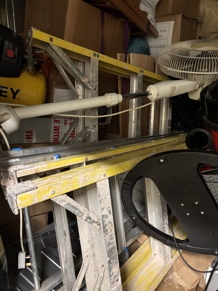 Wood Green Storage auction IB-6034 20