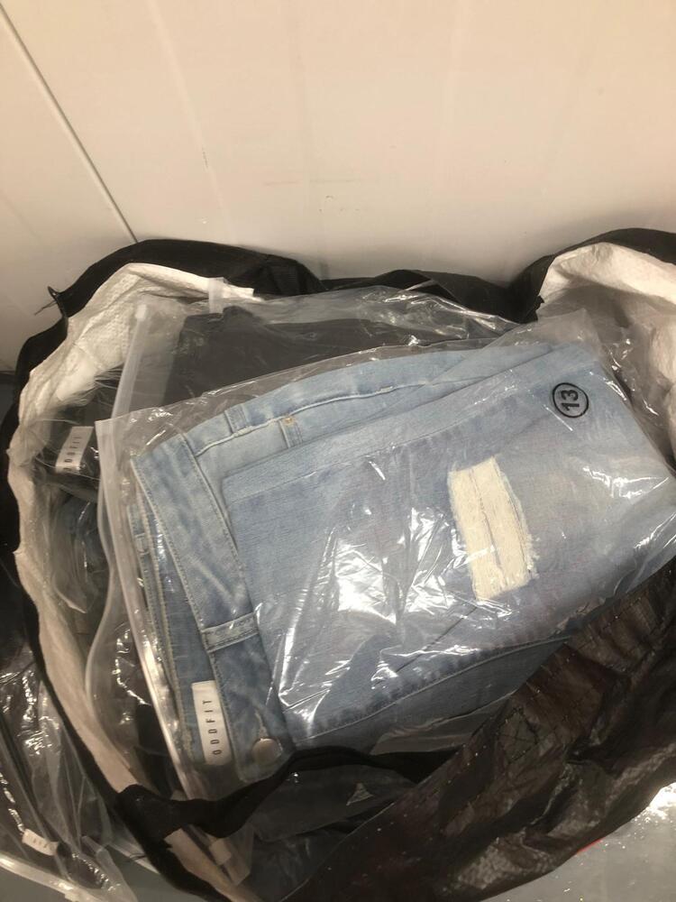 Croydon Self storage unit auction IB-1689 13