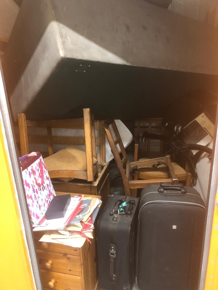 Croydon Self storage unit auction IB-9530 13