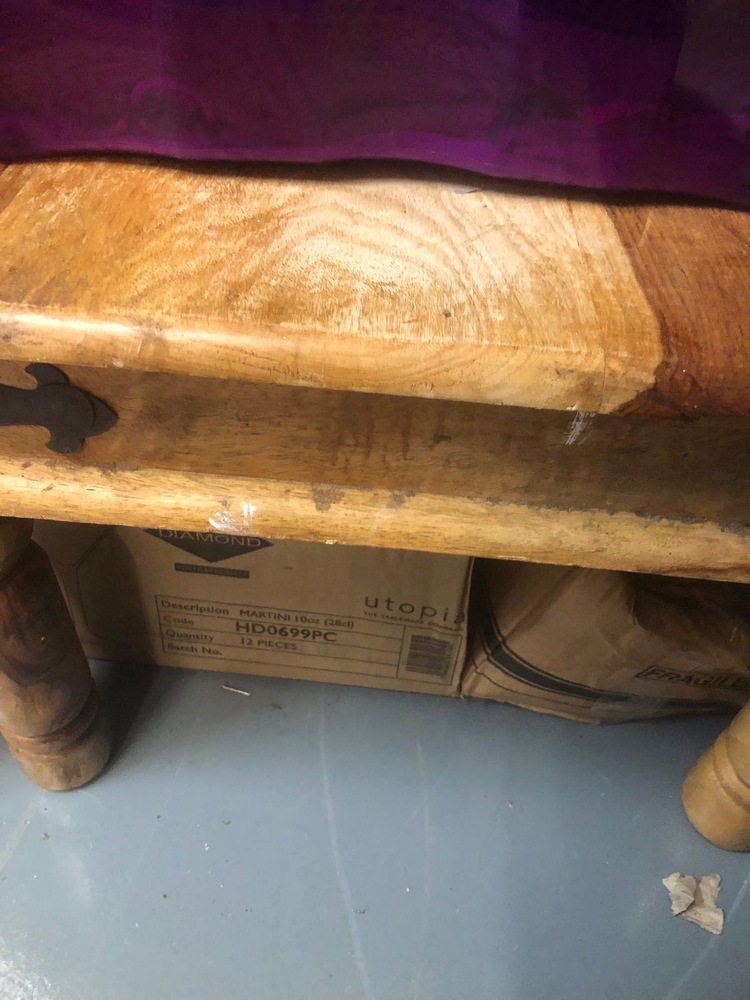 Croydon Self storage unit auction IB-5304