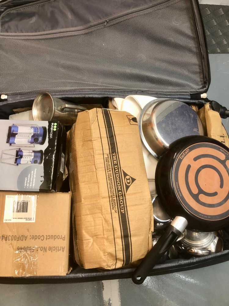 Croydon Self storage unit auction IB-5304 13