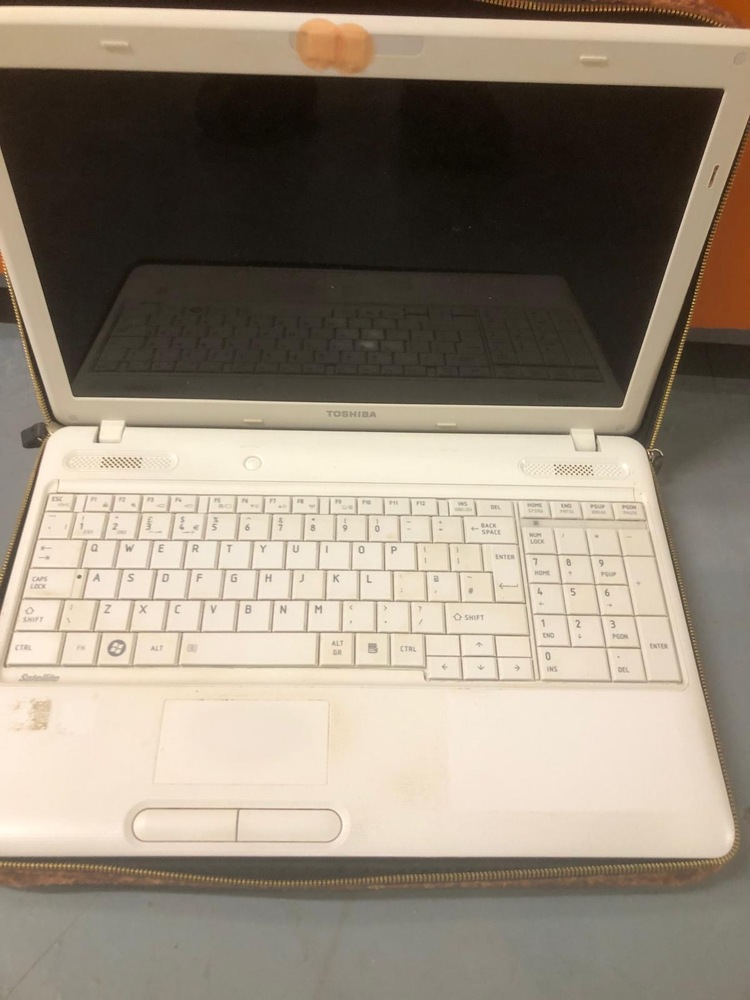 Croydon storage facility unit auction IB-8831