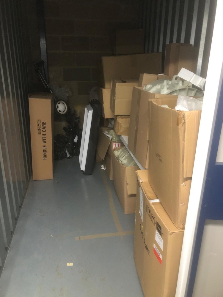 Crawley Self storage auction IB-9926