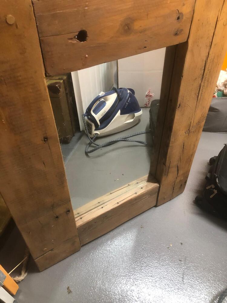 Redhill Storage Unit auction IB-8991 22