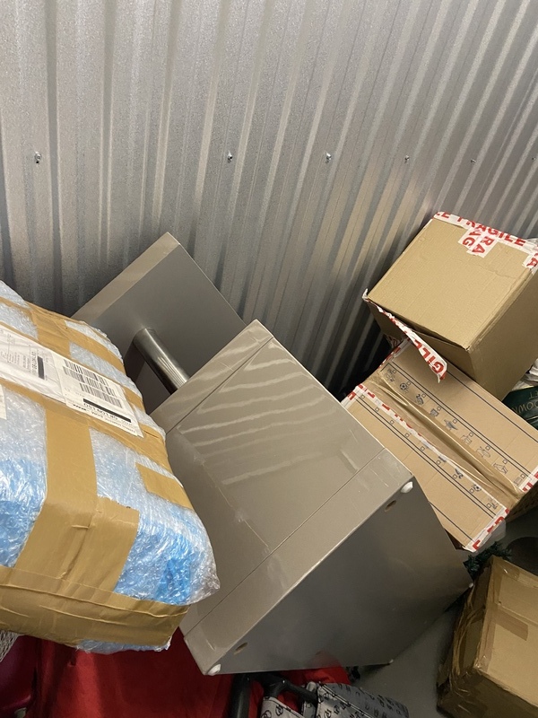 iBidOnStorage.co.uk Access Self Storage Auction 16623682985768