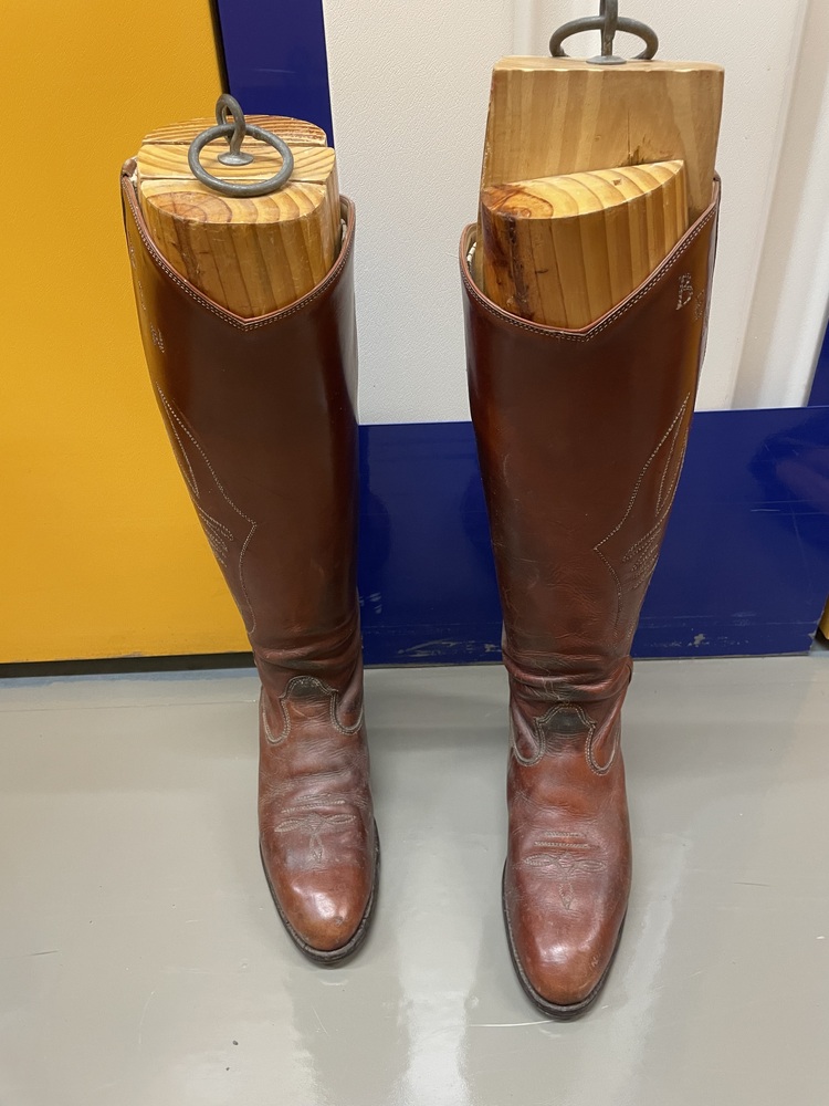 Battersea Lombard storage facility unit auction IB-4382 16