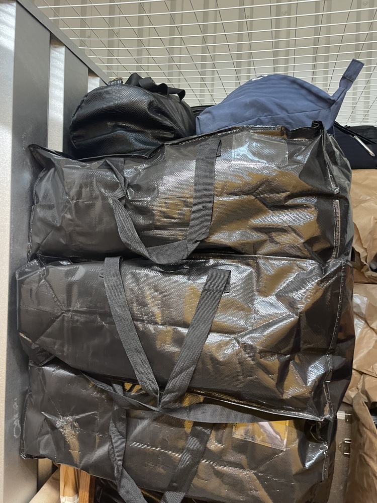 Battersea Lombard storage facility unit auction IB-4382 26