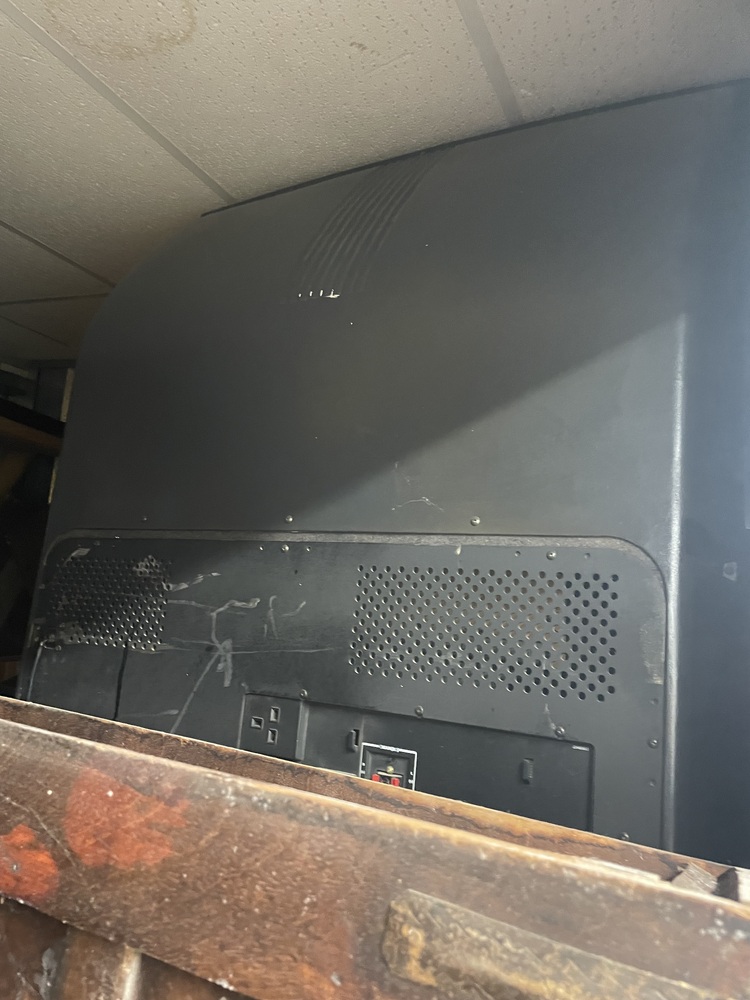 Battersea Lombard storage facility unit auction IB-1399
