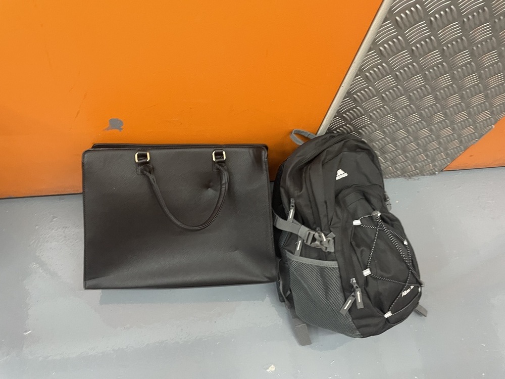 Battersea Park Storage auction IB-3038 10