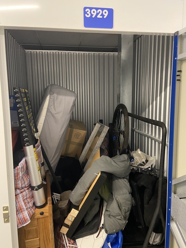 iBidOnStorage.co.uk Access Self Storage Auction 16623687973574