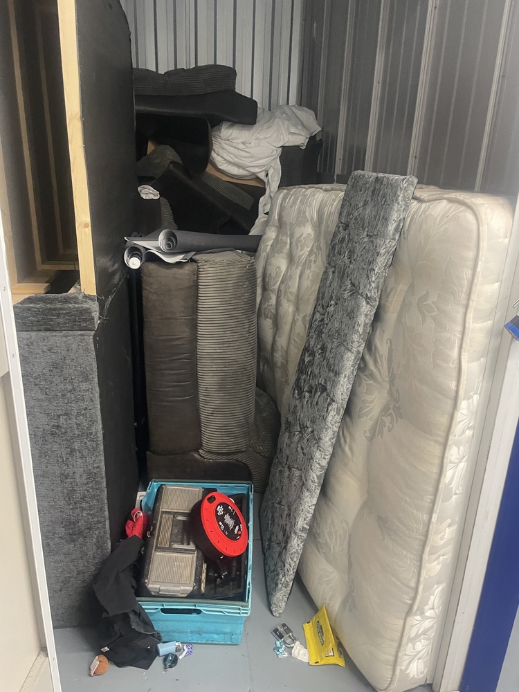 Reading Storage Facility auction IB-7989