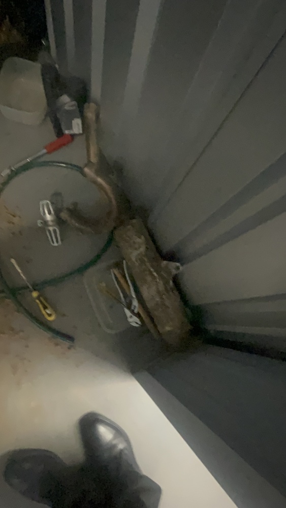 Bristol  Self storage facility auction IB-3317 15