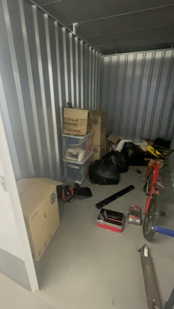 Bristol  Self storage facility auction IB-3251 15